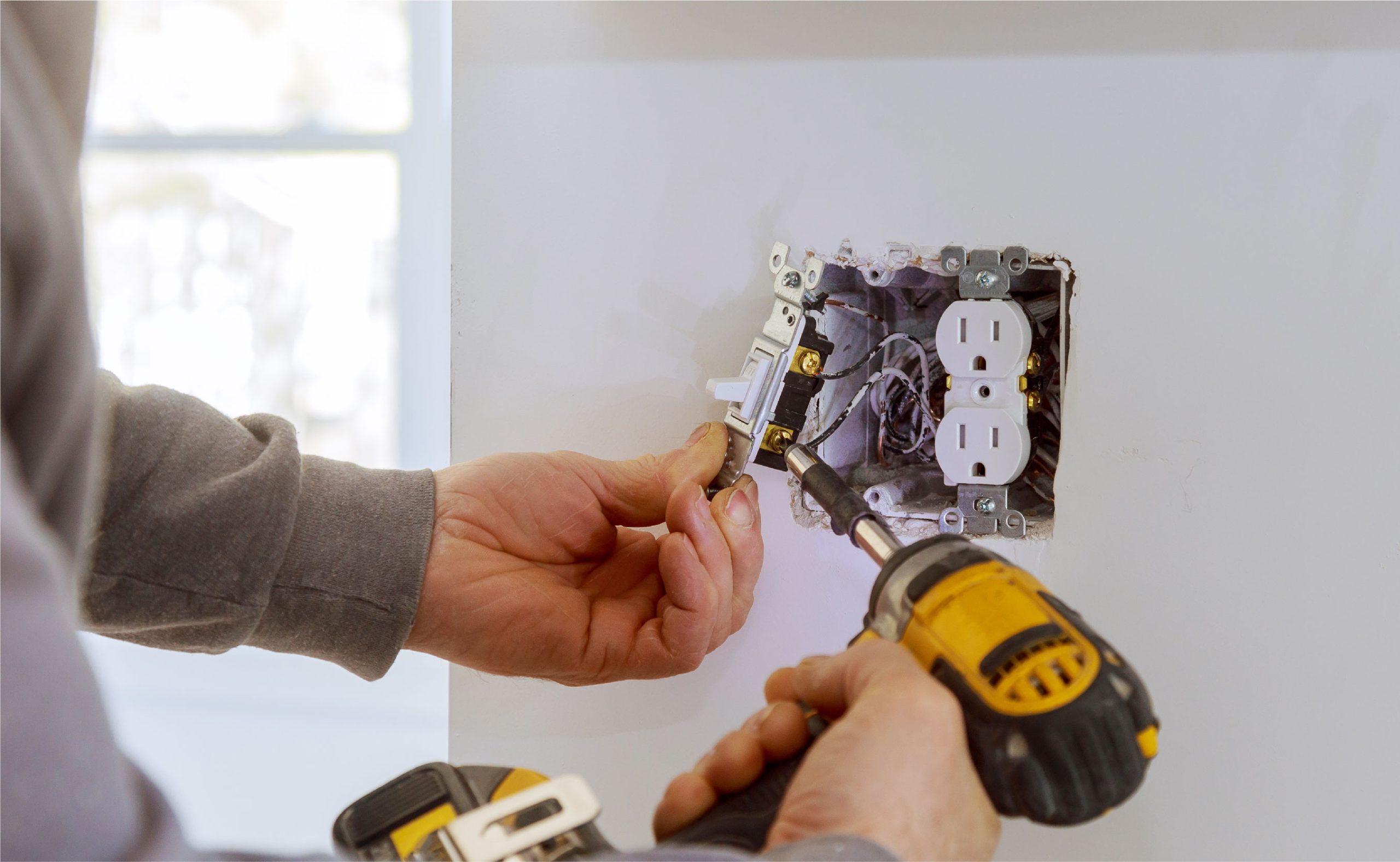 electrical repair handyman